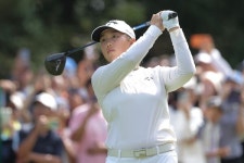 최혜진, LPGA 상하이서 아쉬운 준우승…인뤄닝에 1타 차 역전패