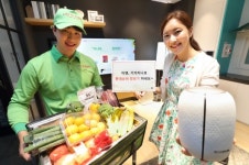 기가지니로 쇼핑하세요… KT-롯데슈퍼, AI 장보기 서비스 선봬