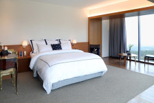 WE호텔 제주-크라운구스, 콜라보 패키지 출시