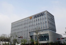 갑질·폭행 의혹 서울 강남경찰서 간부 2명 '대기발령·전출'