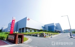 [속보]SK바이오, AZ백신 106만9,000회분 27일 안동공장서 추가 출고