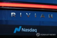 전기차 스타트업  리비안 상장, 시총 100조로 선방
