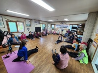 청도군, 안전하고 행복한 어르신 요가 교실 운영