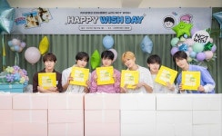 카카오뱅크, NCT 위시와 아동복지기관 찾아 봉사활동