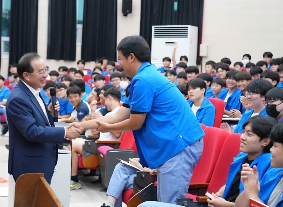 부산, 딥페이크 성범죄 대응 협력 강화, 핫라인 구축으로 신속 대처 노력