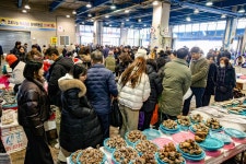 [포토] 설 앞두고 포항 죽도시장 대목장 활기