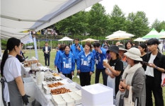 이언주 공동선대위원장, 노무현 전 대통령 16기 추도식 참석