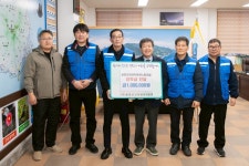 울릉군 환경미화원노동조합, 울릉군에 장학금 100만원 전달