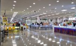 [가봤다] 갤S23, 단돈 24만원에 가져가세요…불법보조금 불붙은 성지