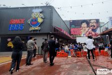 40년 전통 맥시칸 치킨이 가정으로...하림 연매출 100억 냉동 치킨 브랜드 만든다