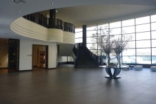 “24살의 청년” 자유, 자유컨트리클럽