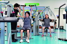[special]소문난 시니어타운, 활력부터 달랐다