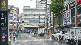 ‘탑골공원은 잊어라’…종로3가, 세대 아우르는 밤거리 핫플로