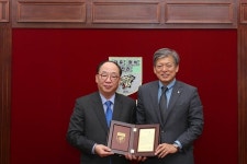 고려대 권오섭 동문, 이과대학에 발전기금 120억원 기부