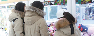 [초등시사·교과상식] 초등생 유혹하는 ‘인형 뽑기’의 중독성