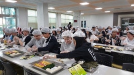 부산 학교밥상연구회와 부산국제고, 학교급식 모범사례로 교육부장관상 수상