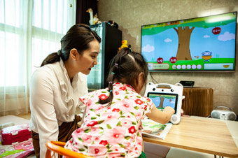 [에듀칼럼] 유아기부터 아이에게 공부로 스트레스 주고 싶지 않아요