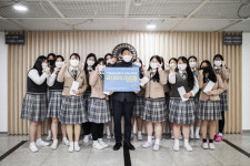 플랫폼 비즈니스 전문가에게 미래를 배우는 선일이비즈니스고등학교