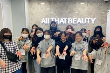 미용학원 올댓뷰티아카데미, 영동중학교서 ‘메이크업 진로 특강’ 진행