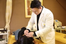 귓속 이명 소리 치료, 전신 균형 잡는 한의원 접근법은