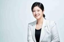 대구 아너스이엠에스학원 권하련 원장 학생을 변화시키는 시스템을 구축하는 것이 제 교육철학입니다.