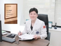 같은 리투오라도 결과는 다르다 휴먼피부과 광명철산점 박해석원장 공식 키닥터 선정
