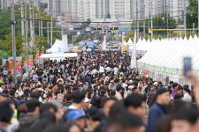 2025 대전 빵축제 이틀간 16만 8천명...소제동·대동천 일대 성황