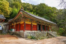 조선시대 산중 암자의 전형...금산 영천암 무량수각, 국가 보물 지정 예고