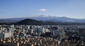 신제주 호텔 허물고 아파트 신축 붐, 착공 못한 채 뚝