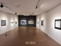 묵과 붓이 그린 하늘, 땅, 사람의 이야기