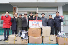 청봉환경, 봉개동 경로당 어르신들에 사랑의 양말 1500켤레 전달