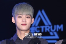 [포토S] 동윤, 스펙트럼으로 데뷔했어요