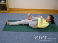 나른나른 춘곤증 싹~ 요가체조 4가지