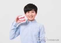 [덴탈플러스] 여름방학 치아교정, 자신에게 맞는 방법 선택이 중요해요
