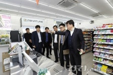 에쓰-오일, 국내 주유소 최초 스마트 무인편의점 오픈