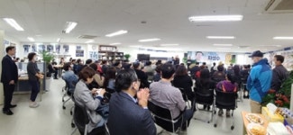 [총선│D+2] 차성수 빗속의 낙선인사…무소속 해단식 스케치