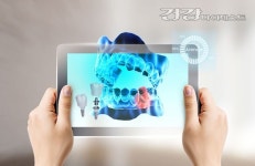 틀니에 고정성을 더한 시술, 임플란트 틀니