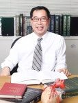[명의가 사는 법] 심장 살리는 관상동맥우회술 권위자 서울성모병원 심장외과 송현 교수