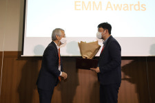㈜엠디헬스케어 김윤근 대표 생화학분자생물학회 EMM Awards 2년 연속 수상