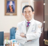 [특별초대석] 국내 최초로 가정의학 도입한 천안·아산충무병원 윤방부 회장