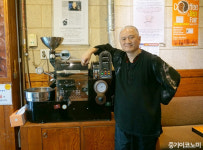 은발의 로스터, 한국 커피맛 ‘코리아카노’로 승부걸다