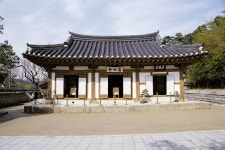 바람 부는 날 대나무 서걱거리는 오죽헌에 간다