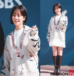 [패션엔 포토] 한지민, 소녀 감성 풀풀! 숏컷에 니트 프레피룩 출근길