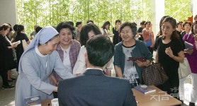 수녀원 문 열고 치유와 평화 나눠요