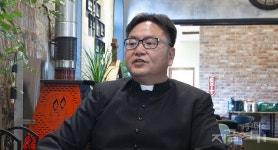 천주교수원교구유지재단이음카페 | 황간 성당, 카페 수익으로 지역 문화 나눔