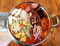 부산대맛집 구워삶기, 젊은층 겨냥한 매콤한 메뉴 제공