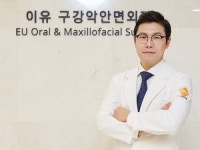 돌출입으로 인한 양악수술, 구강악안면외과 전문의 여부 확인해야