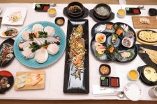 제주 성산일출봉 맛집 어멍횟집, 점심특선 메뉴 제공