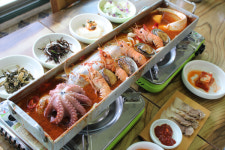 제주도 서귀포 맛집 삼원정, 싱싱한 해물 가득한 스페셜 갈치조림 눈길
