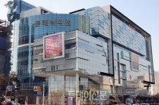 롯데백화점 센텀시티점 옥상공원 기계실 들어간 초등생 추락 사망